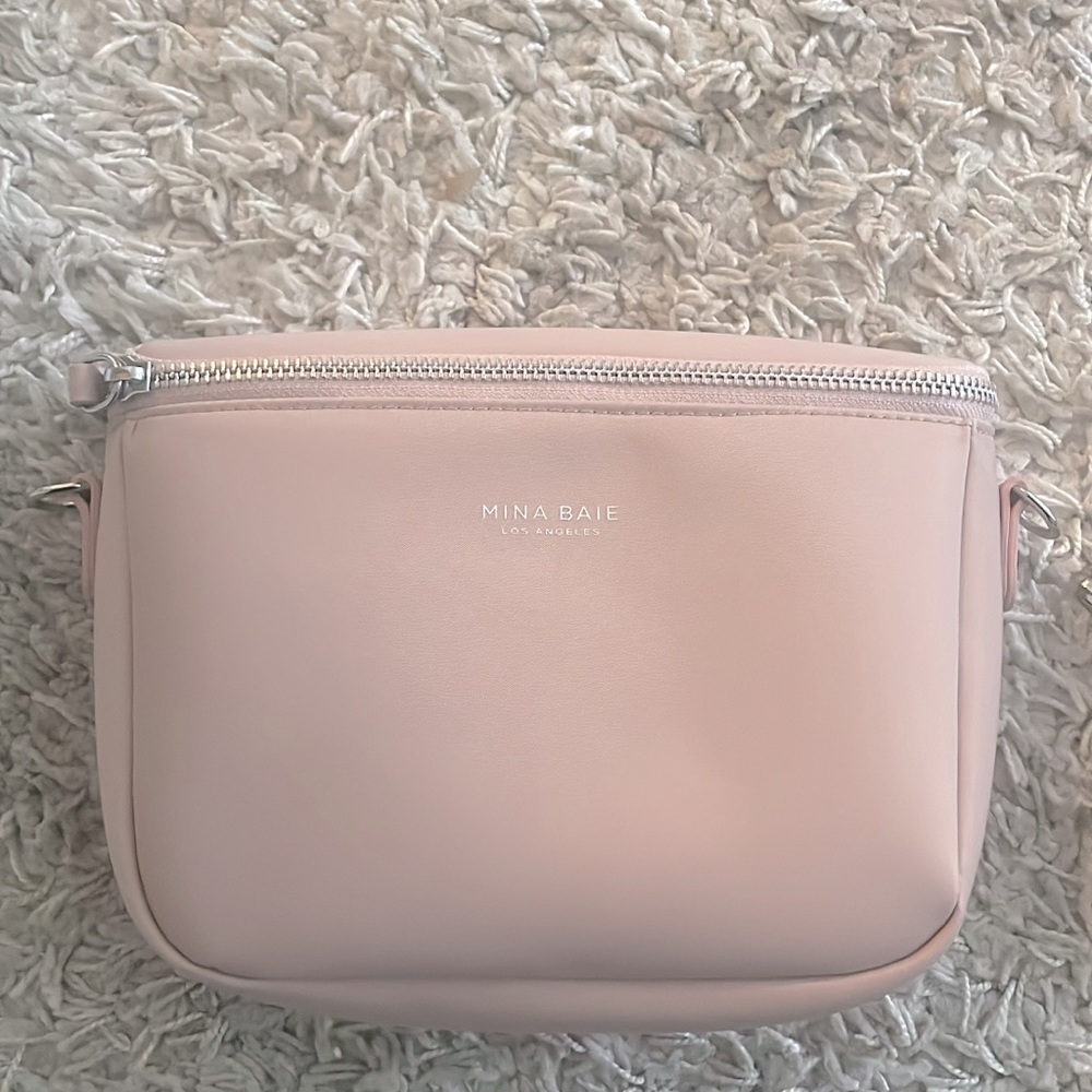 Mina Baie Blush Nylon Fanny